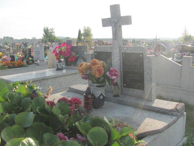 Grób Tomasz Knapik