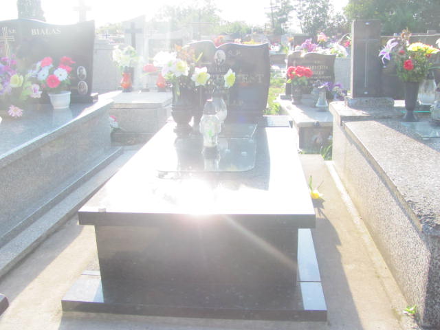 Grób Marian Chmiest